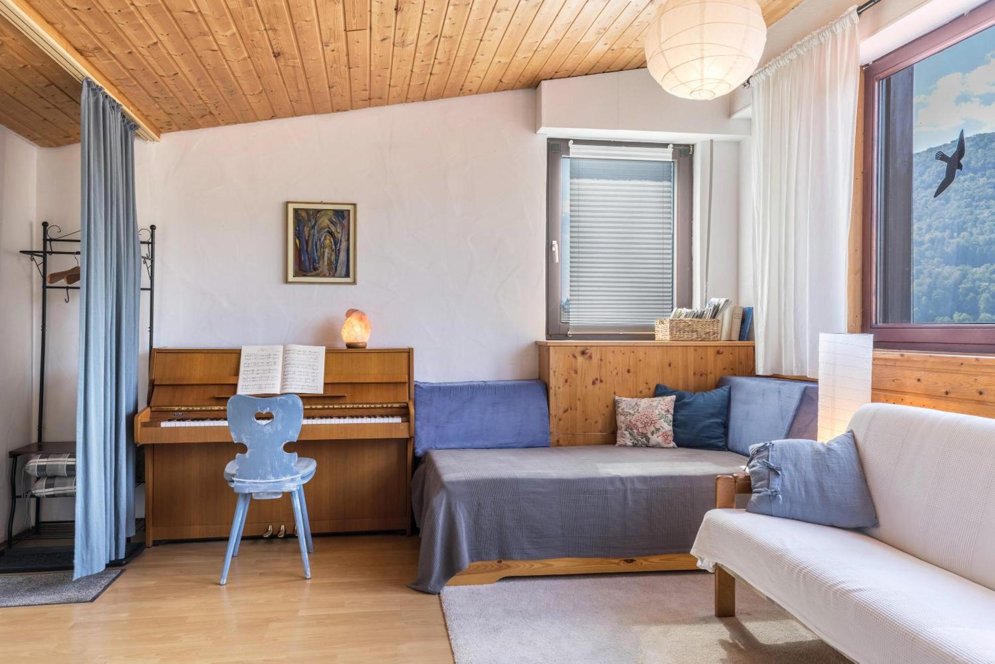 Ferienwohnung Am Samuelstein Bad Urach Exteriör bild