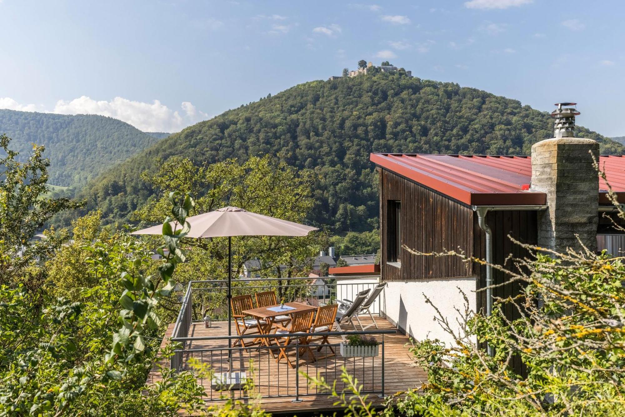 Ferienwohnung Am Samuelstein Bad Urach Exteriör bild